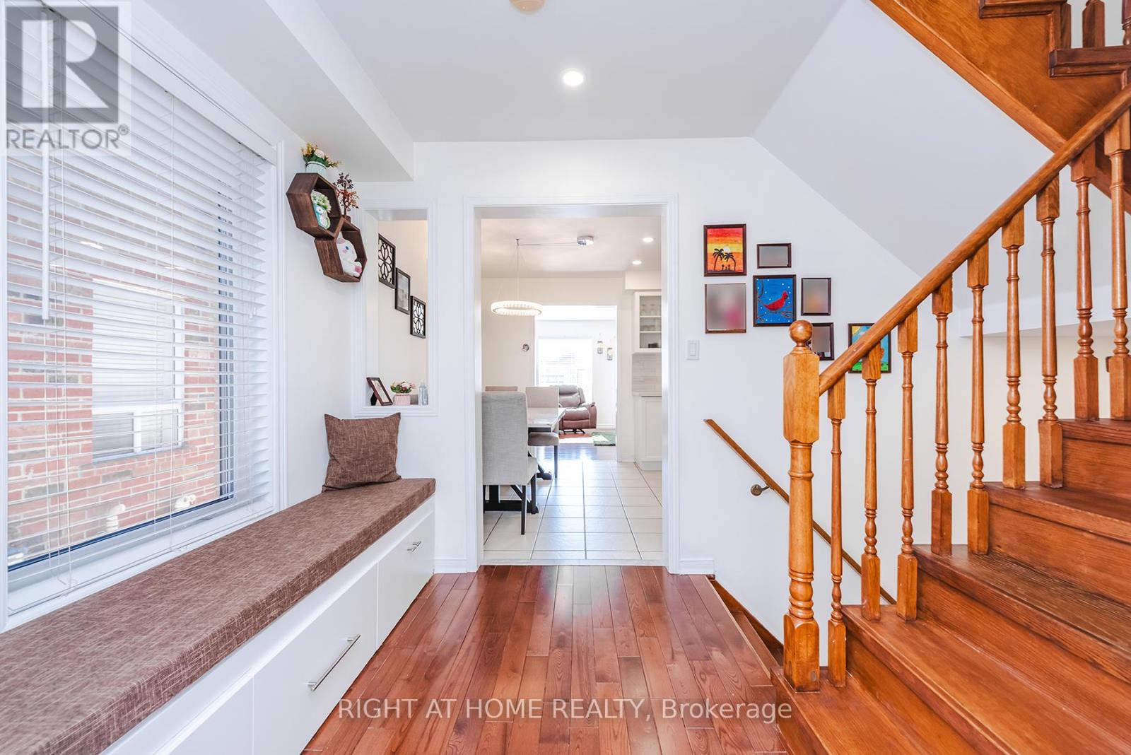 1268 Newell Street, Milton, Ontario  L9T 6C2 - Photo 7 - W12980750