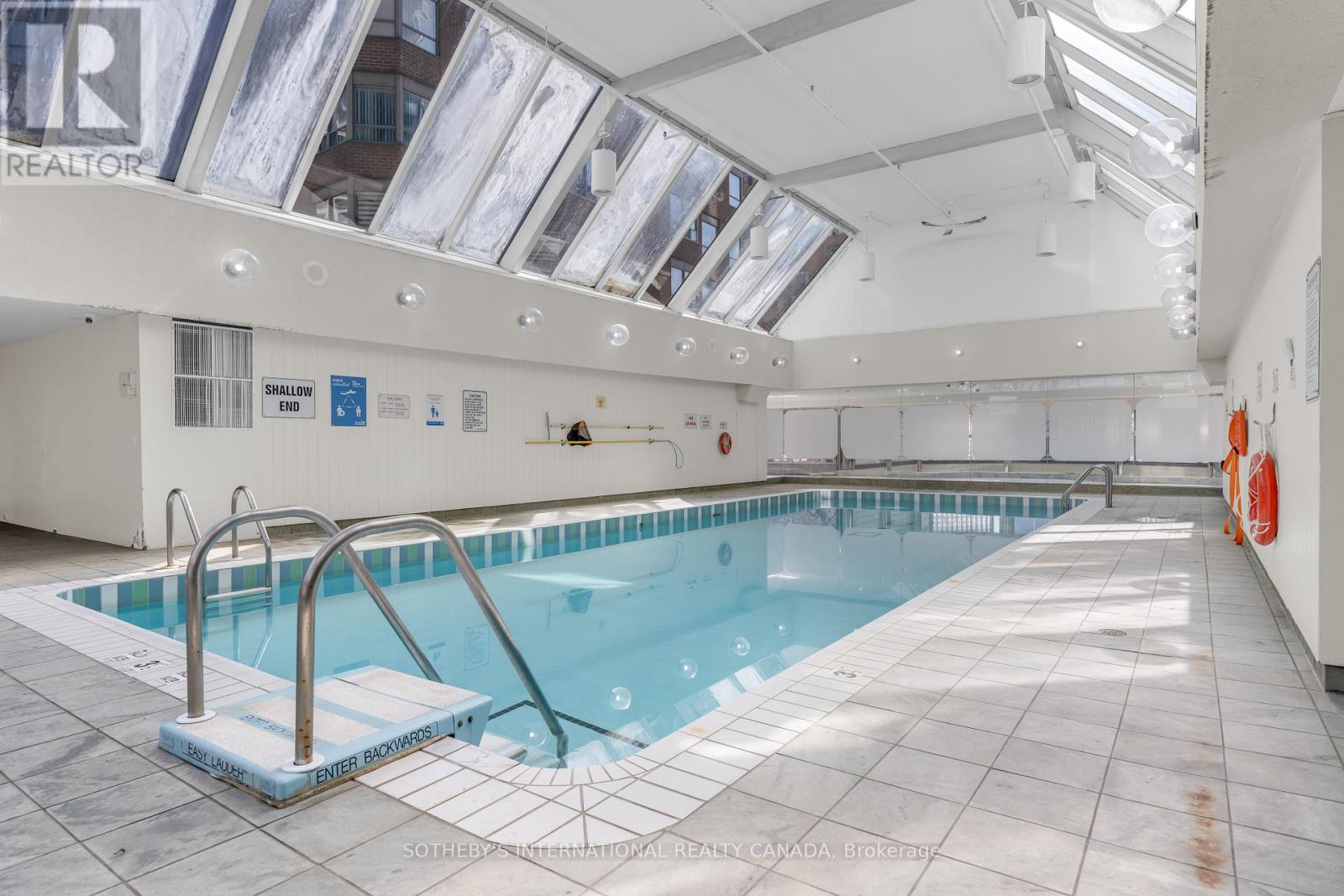 1411 - 325 Webb Drive, Mississauga, Ontario  L5B 3Z9 - Photo 18 - W12980756