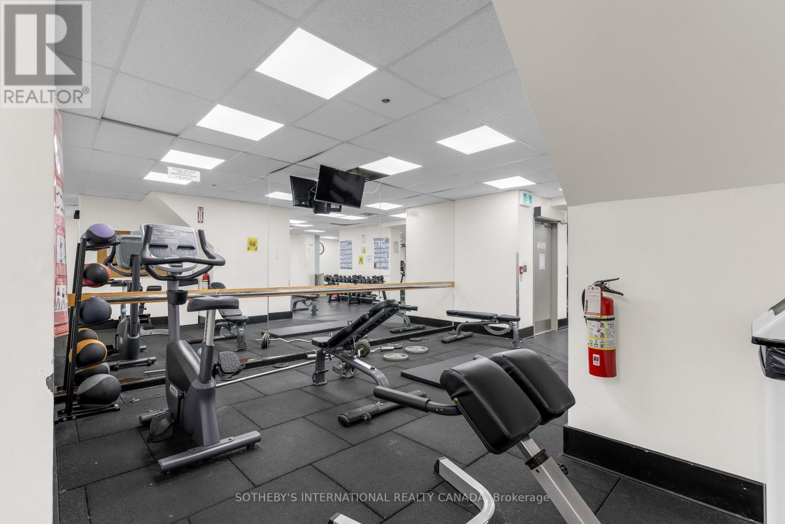 1411 - 325 Webb Drive, Mississauga, Ontario  L5B 3Z9 - Photo 22 - W12980756