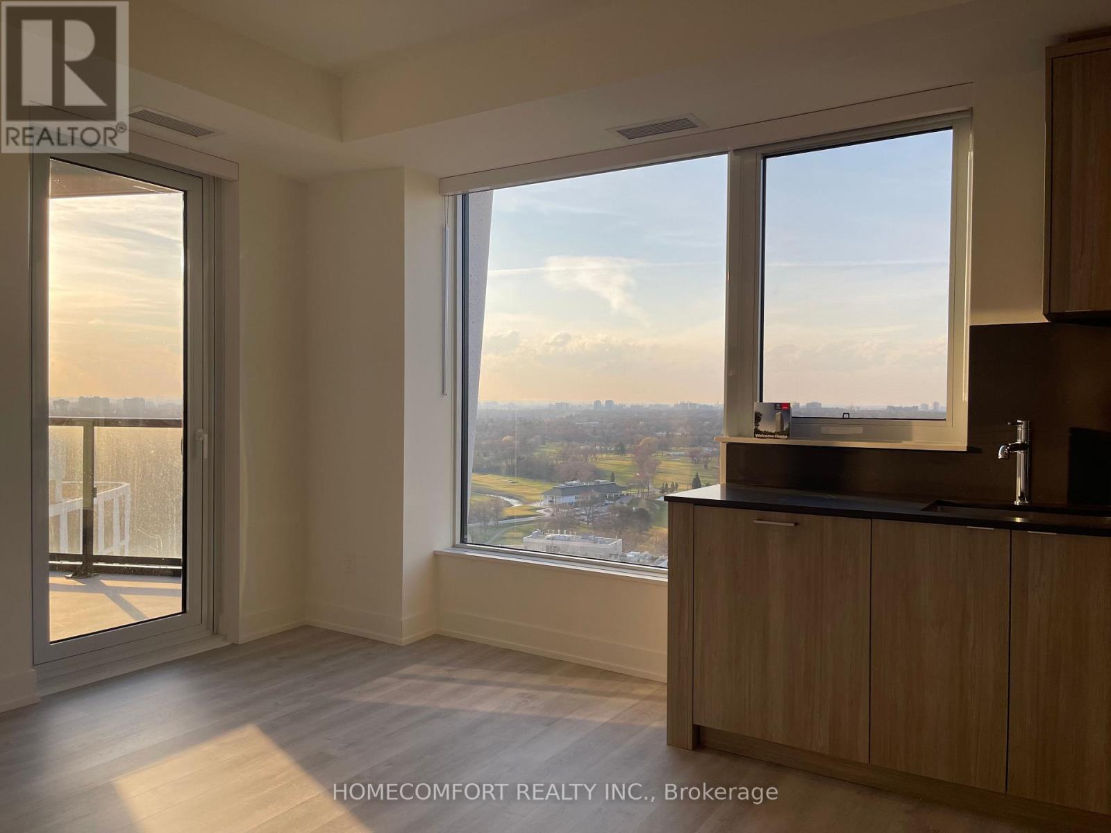 2512 - 60 Central Park Road Way, Toronto, Ontario  M9A 0E6 - Photo 11 - W12980770