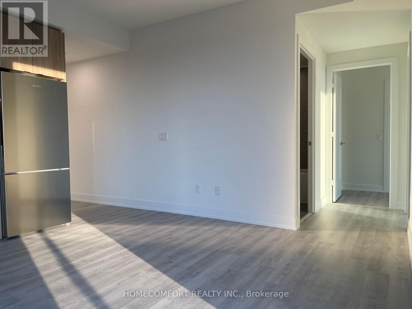 2512 - 60 Central Park Road Way, Toronto, Ontario  M9A 0E6 - Photo 19 - W12980770