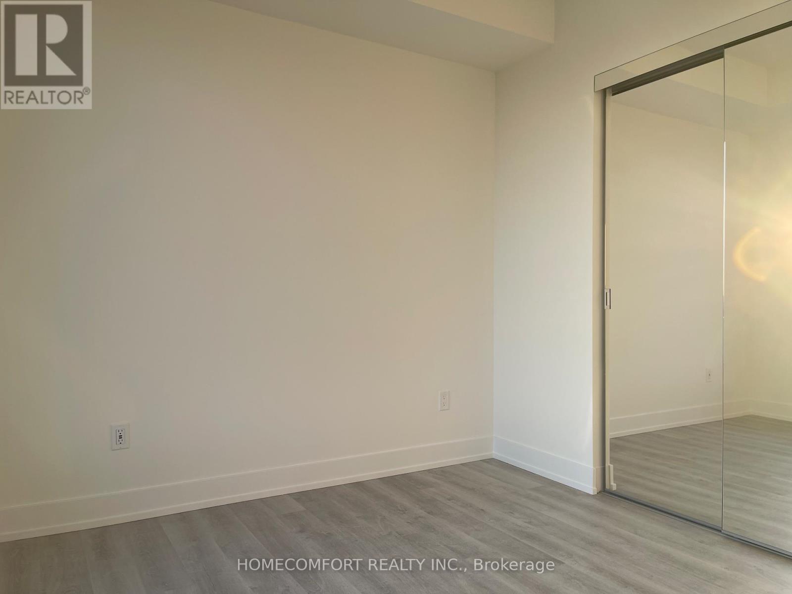 2512 - 60 Central Park Road Way, Toronto, Ontario  M9A 0E6 - Photo 33 - W12980770