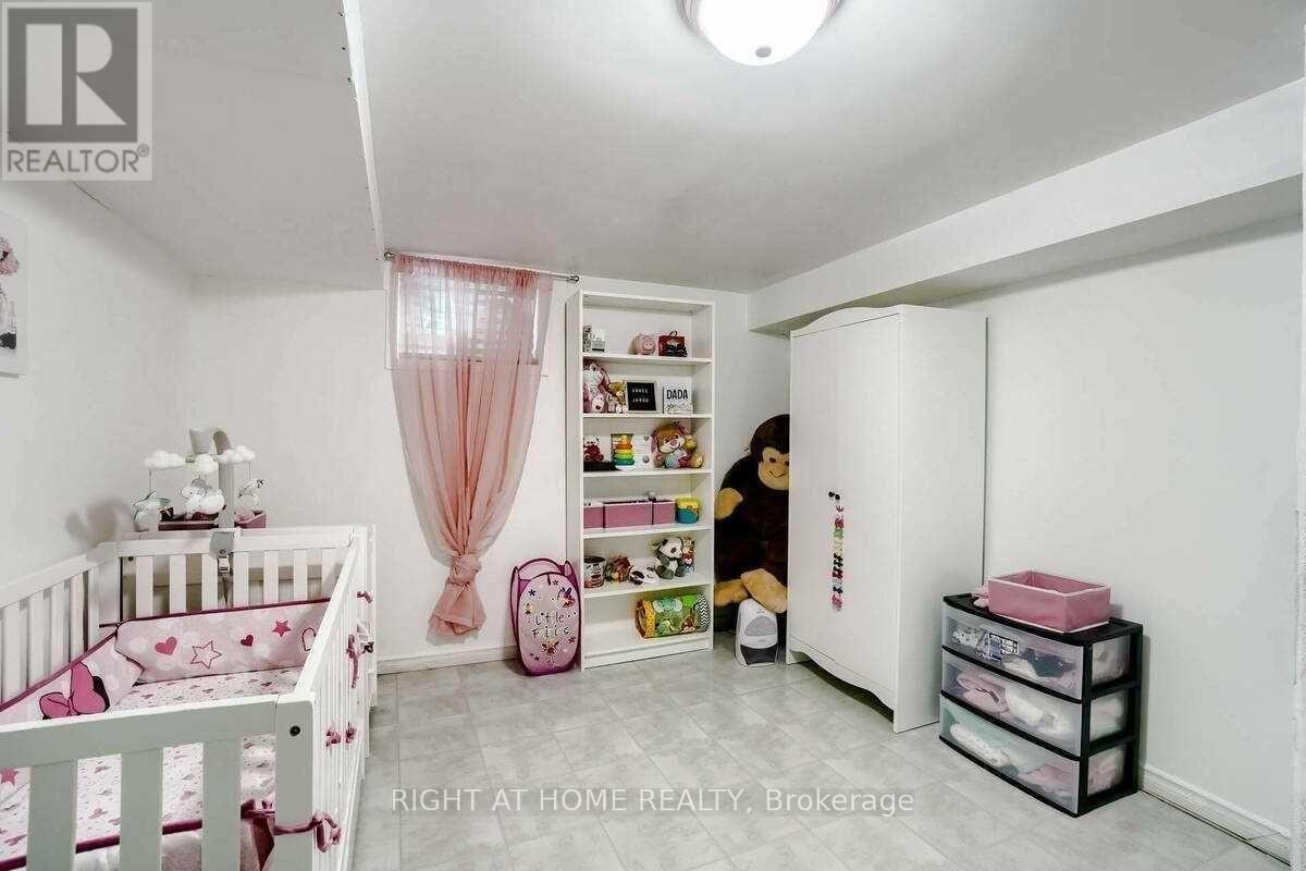 Basement - 113 Dellbrook Crescent, Toronto, Ontario  M9L 1E3 - Photo 10 - W12980776