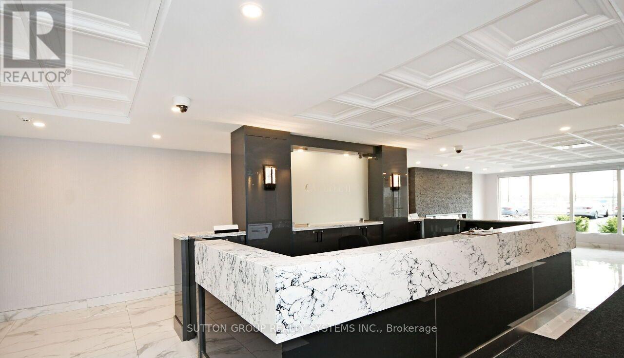 2114 - 115 Hillcrest Avenue, Mississauga, Ontario  L5B 3Y9 - Photo 2 - W12980792