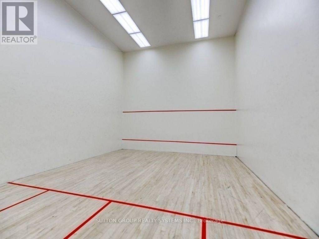 2114 - 115 Hillcrest Avenue, Mississauga, Ontario  L5B 3Y9 - Photo 31 - W12980792