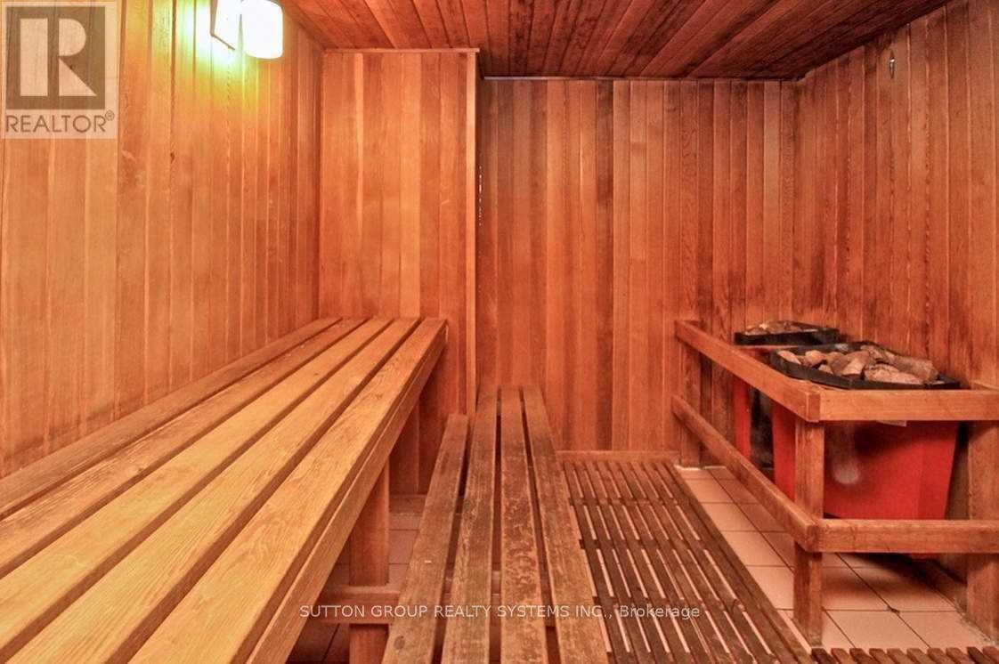 2114 - 115 Hillcrest Avenue, Mississauga, Ontario  L5B 3Y9 - Photo 33 - W12980792