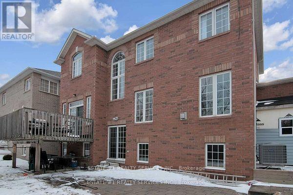 32 RIVER ROCK COURT, Brampton, Ontario