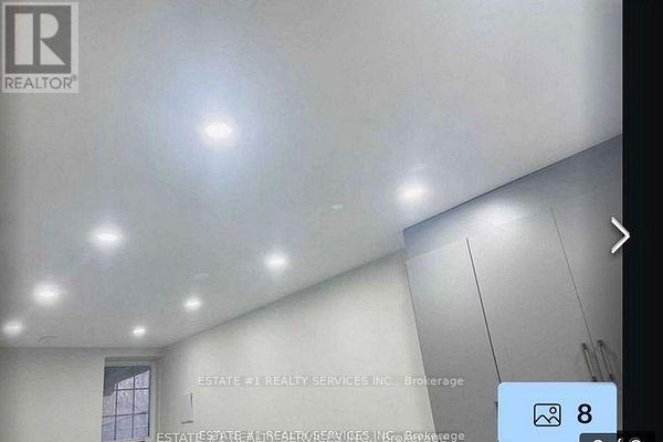 32 River Rock Court, Brampton, Ontario  L7A 2N9 - Photo 5 - W12980794