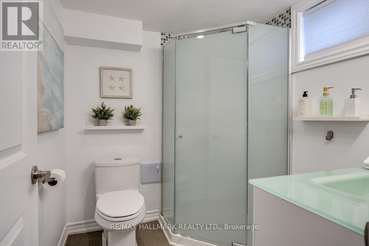 84 Delma Drive, Toronto, Ontario  M8W 4P1 - Photo 20 - W12980818