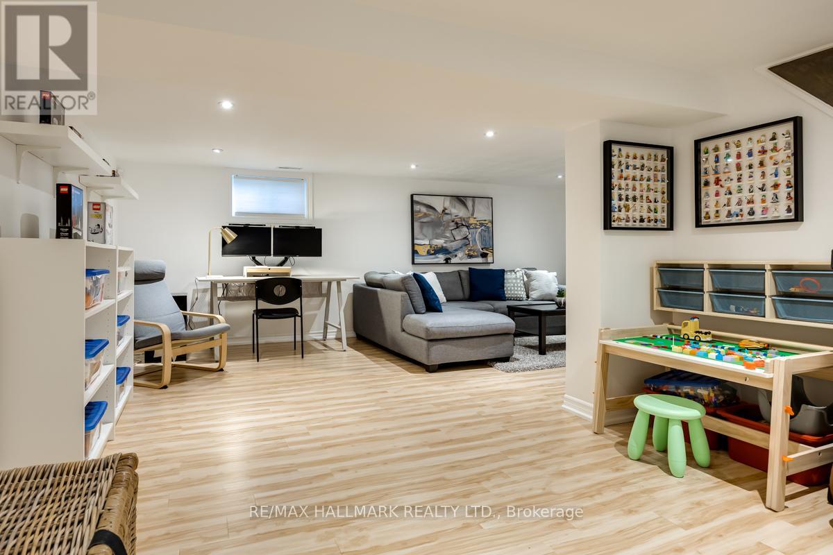 84 Delma Drive, Toronto, Ontario  M8W 4P1 - Photo 23 - W12980818