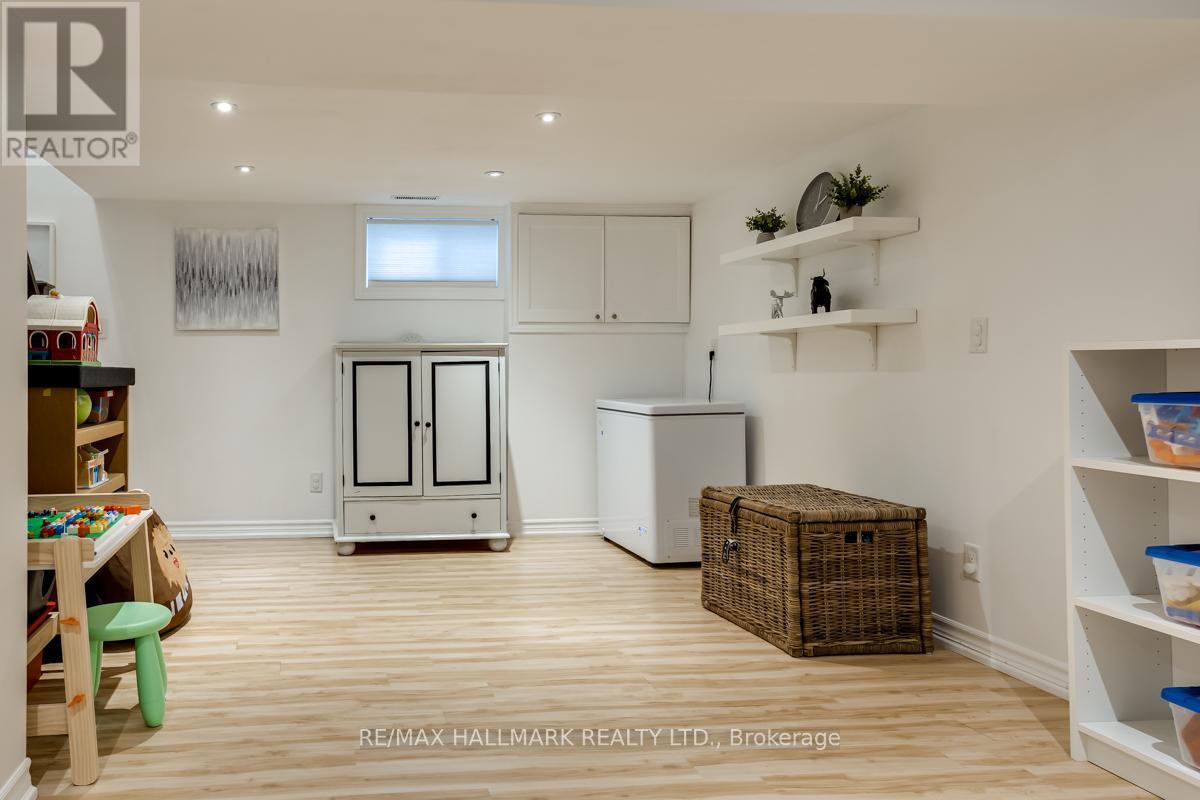 84 Delma Drive, Toronto, Ontario  M8W 4P1 - Photo 24 - W12980818