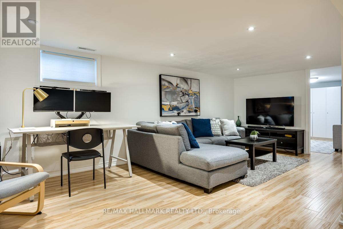 84 Delma Drive, Toronto, Ontario  M8W 4P1 - Photo 25 - W12980818