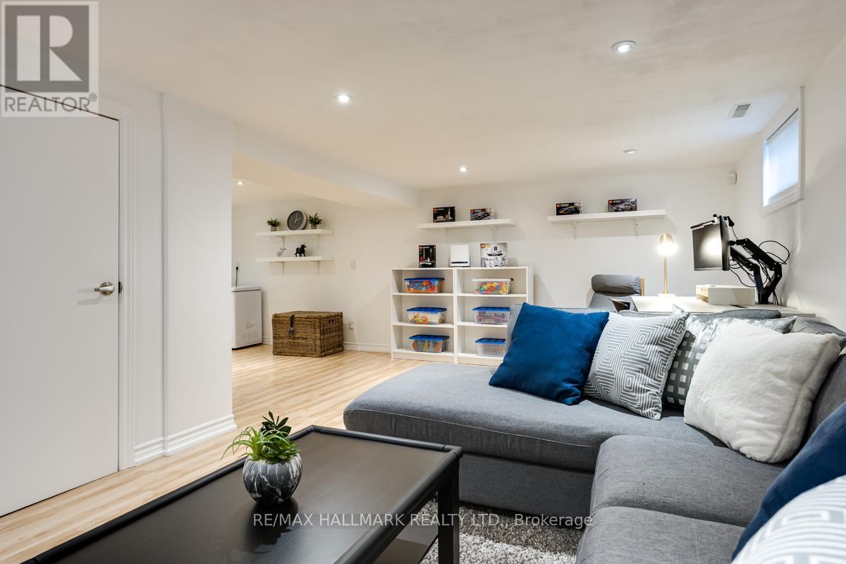 84 Delma Drive, Toronto, Ontario  M8W 4P1 - Photo 28 - W12980818