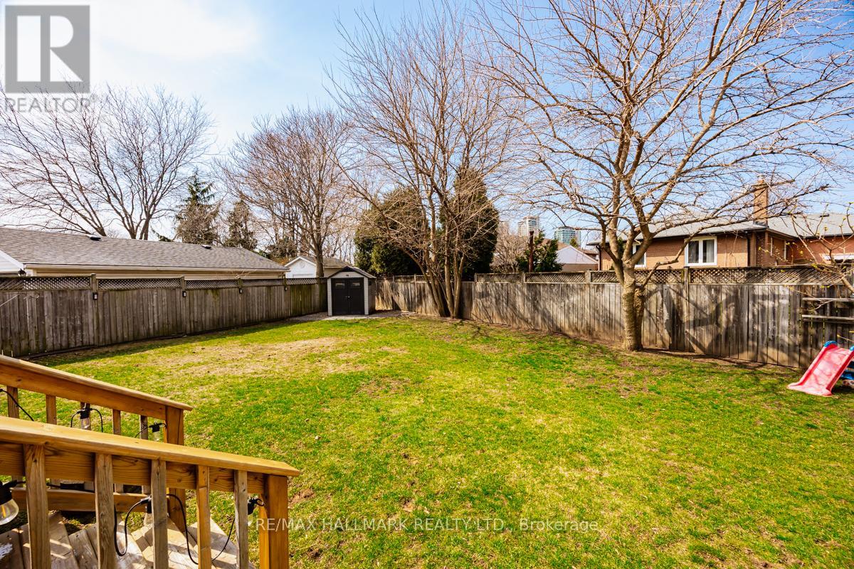 84 Delma Drive, Toronto, Ontario  M8W 4P1 - Photo 34 - W12980818
