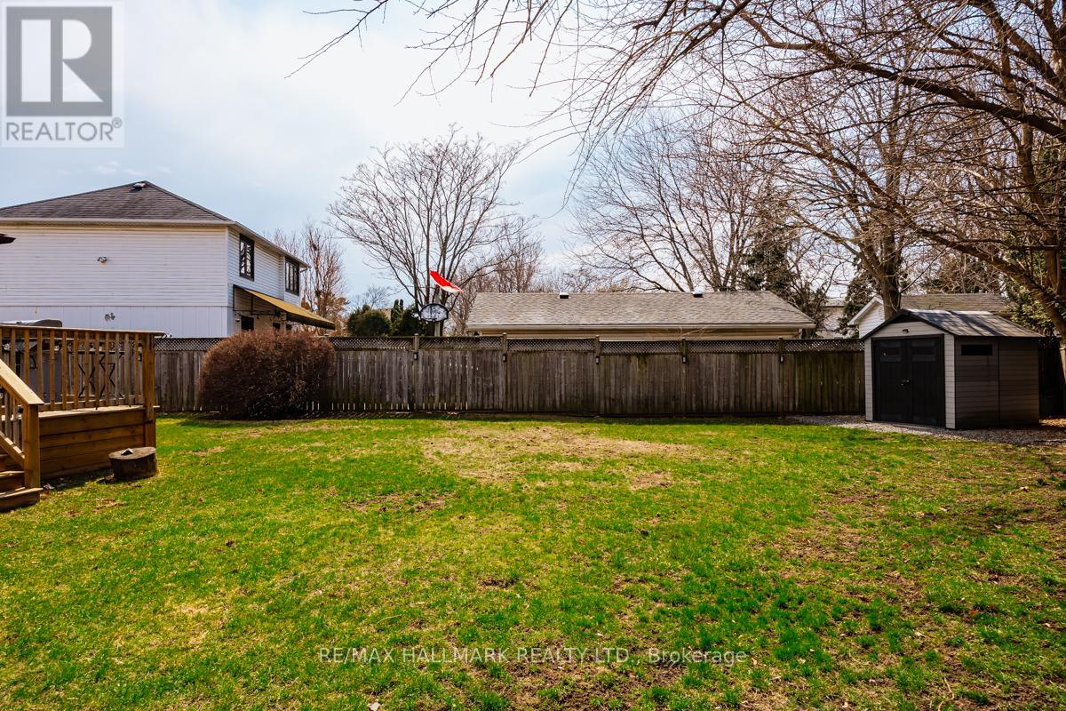 84 Delma Drive, Toronto, Ontario  M8W 4P1 - Photo 36 - W12980818
