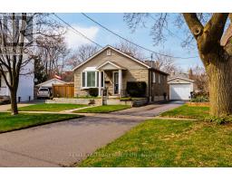 84 DELMA DRIVE, Toronto, Ontario