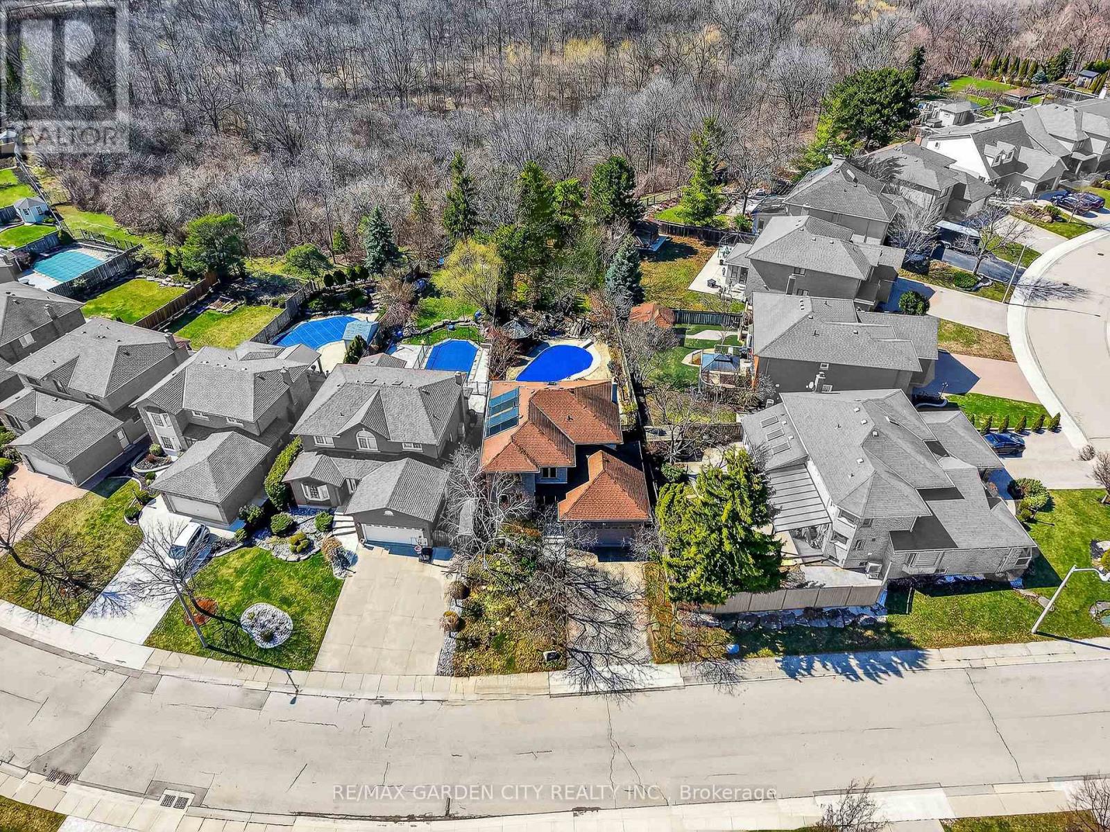 72 NATIONAL DRIVE, Hamilton, Ontario