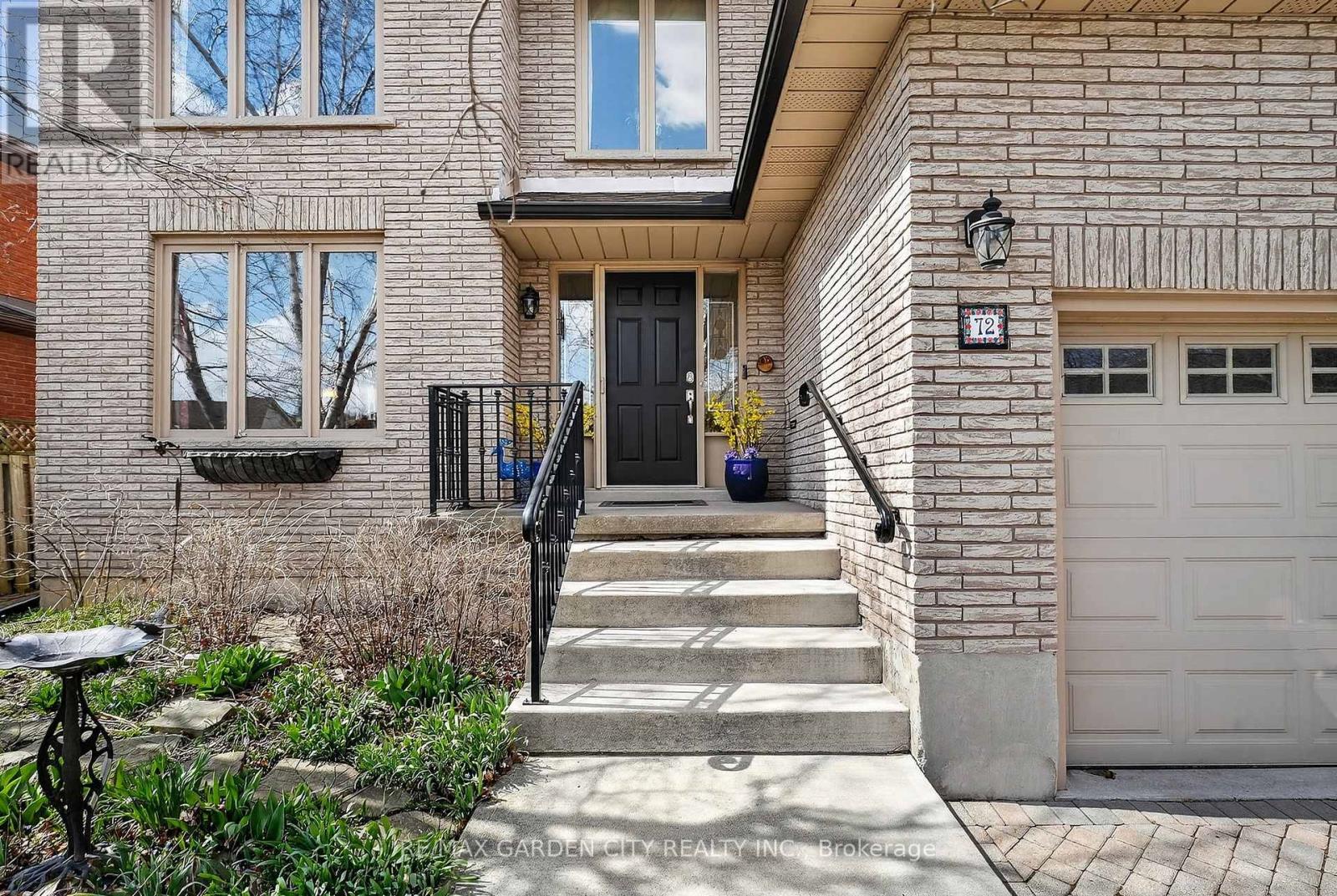 72 National Drive, Hamilton, Ontario  L8G 5A8 - Photo 3 - X12980762