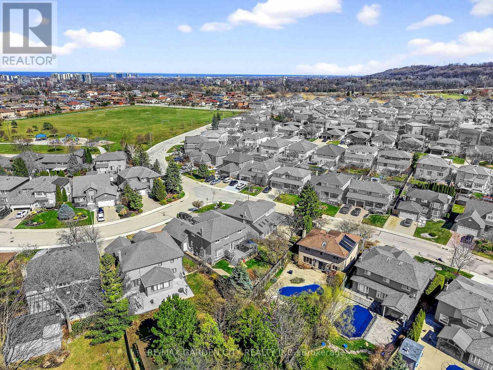 72 National Drive, Hamilton, Ontario  L8G 5A8 - Photo 45 - X12980762