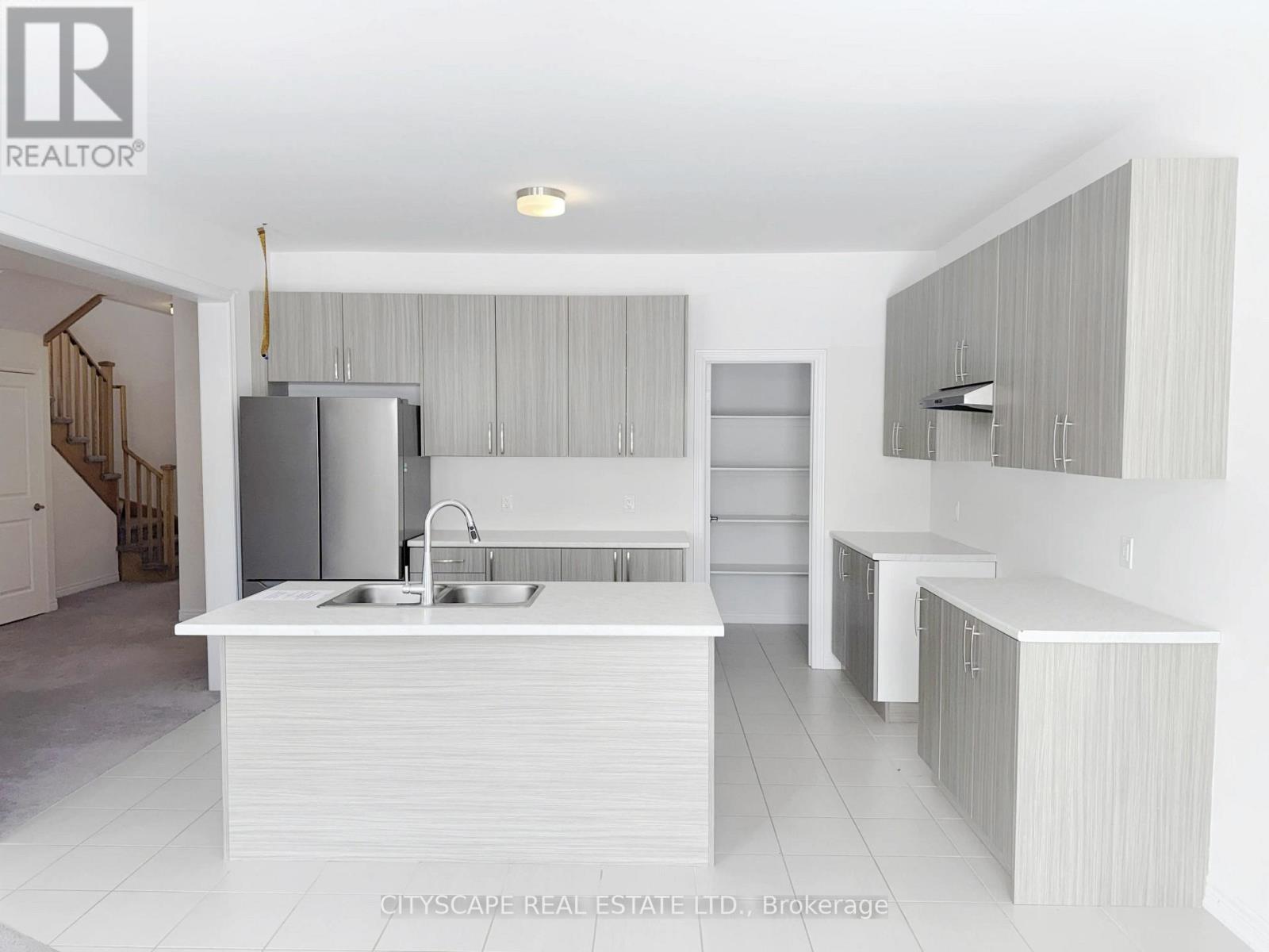 259 Rea Drive, Centre Wellington, Ontario  N1M 2W3 - Photo 9 - X12980840