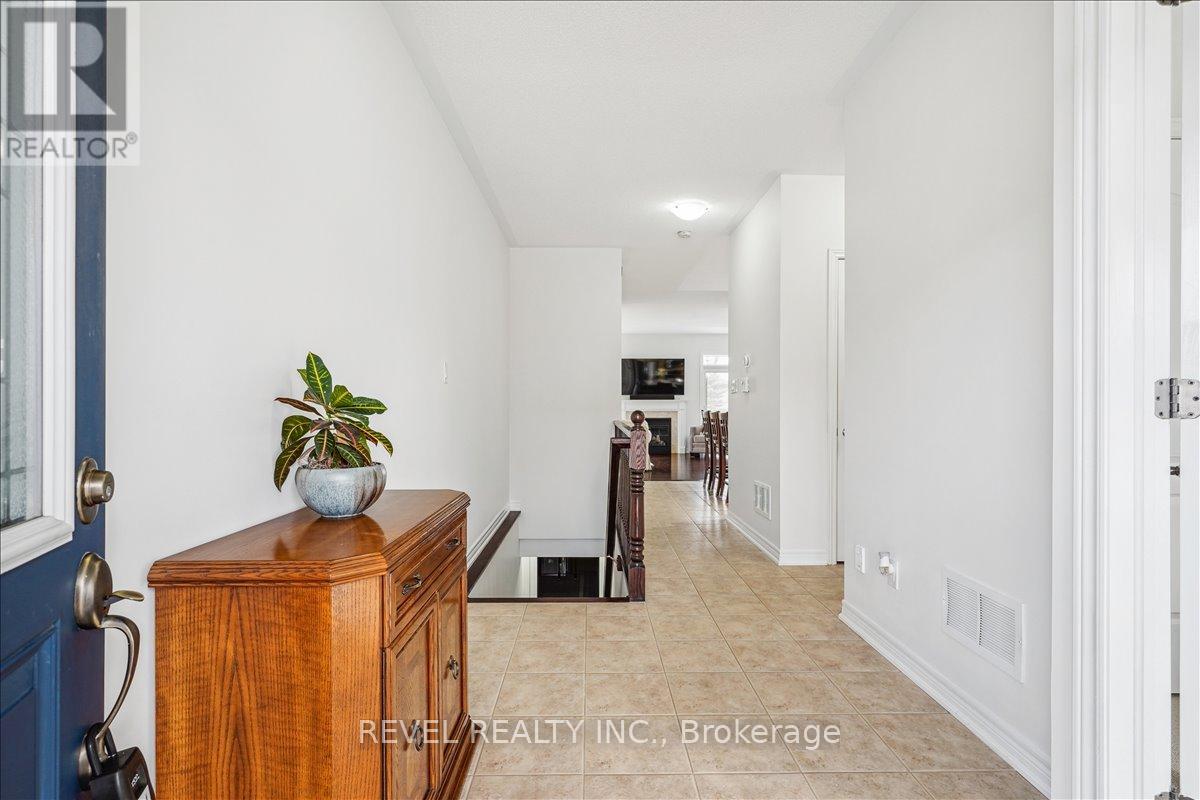 68 Galloway Trail, Welland, Ontario  L3B 6G5 - Photo 3 - X12980858