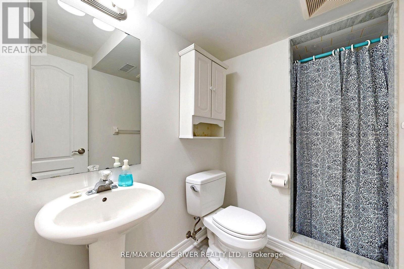 186 Brandon Avenue, Toronto, Ontario  M6H 4H2 - Photo 28 - W12975762