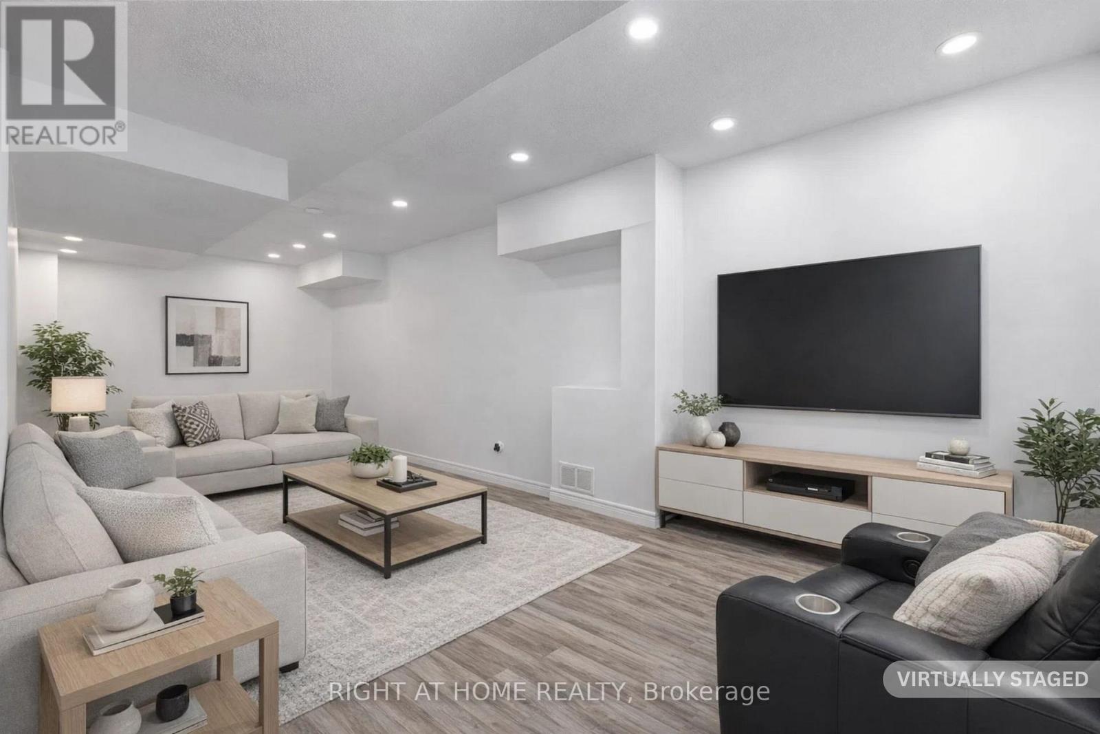 100 - 2350 Grand Ravine Drive, Oakville, Ontario  L6H 6E2 - Photo 30 - W12979314