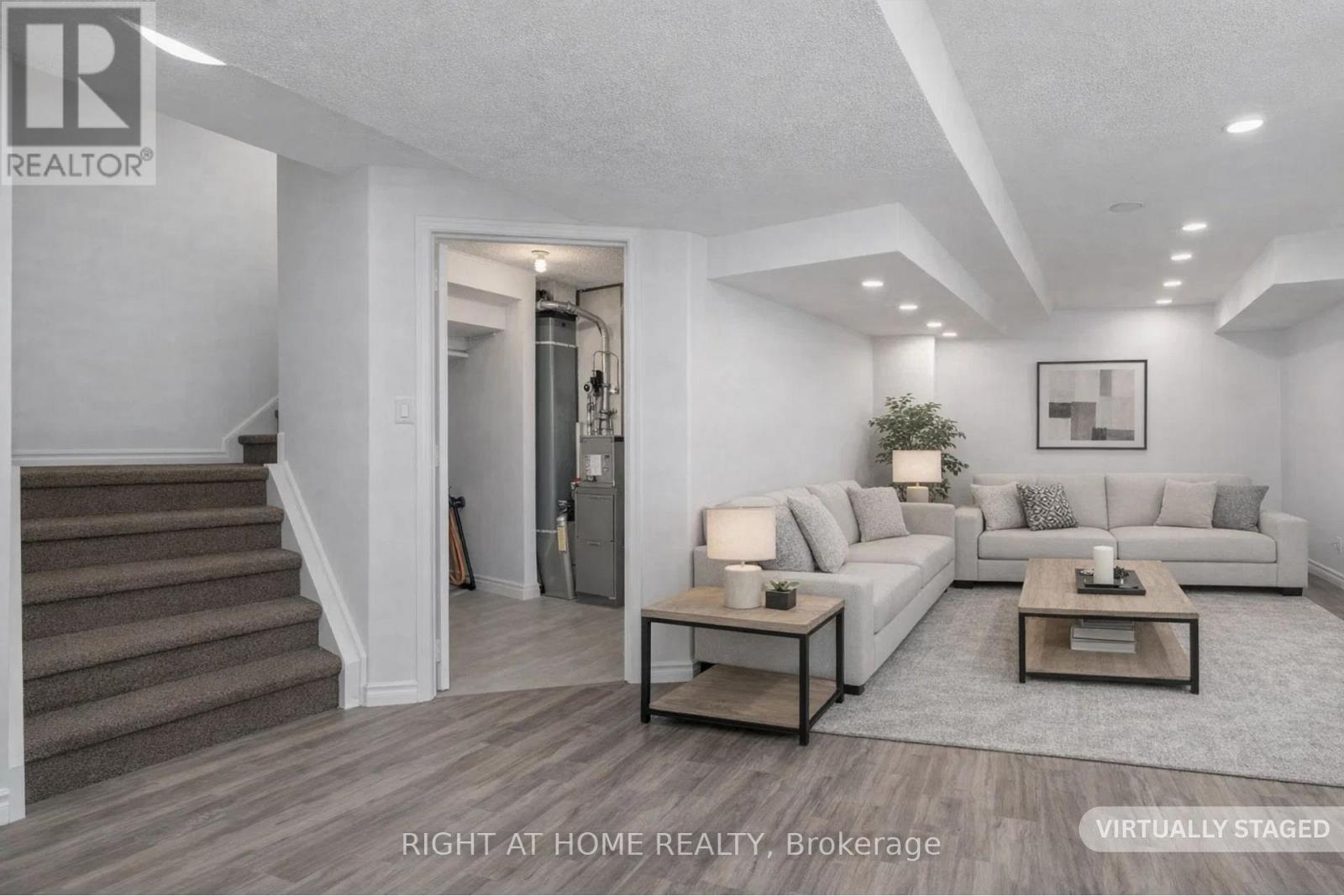 100 - 2350 Grand Ravine Drive, Oakville, Ontario  L6H 6E2 - Photo 31 - W12979314