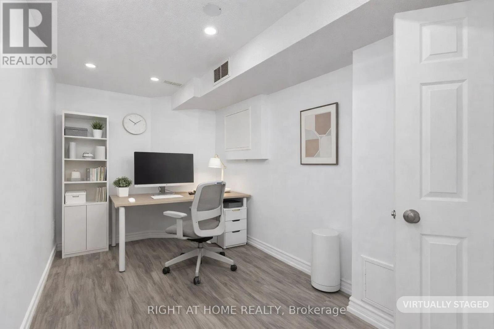 100 - 2350 Grand Ravine Drive, Oakville, Ontario  L6H 6E2 - Photo 36 - W12979314