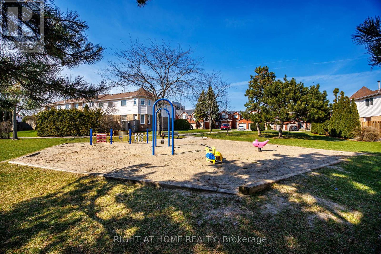 100 - 2350 Grand Ravine Drive, Oakville, Ontario  L6H 6E2 - Photo 45 - W12979314