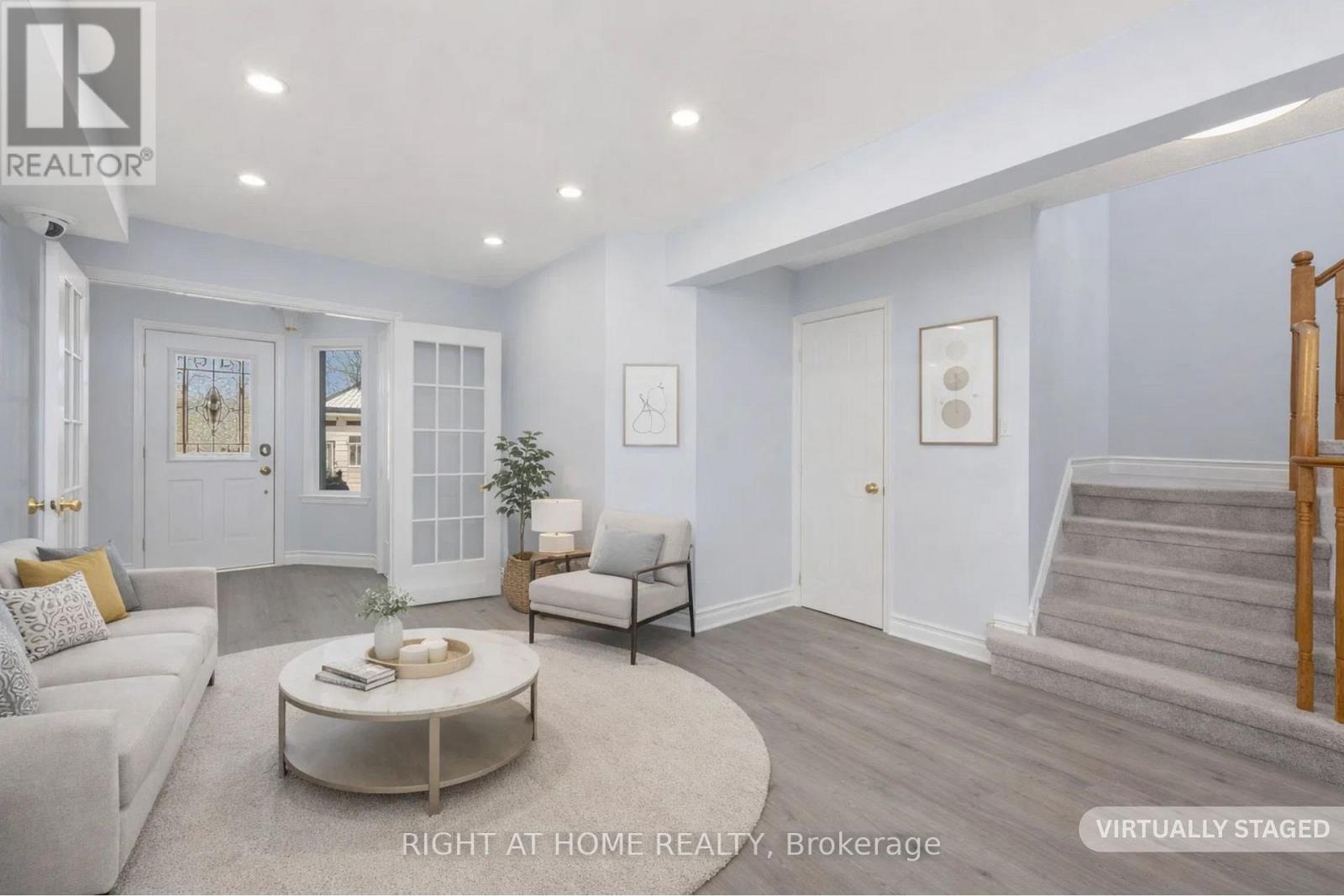 100 - 2350 Grand Ravine Drive, Oakville, Ontario  L6H 6E2 - Photo 5 - W12979314