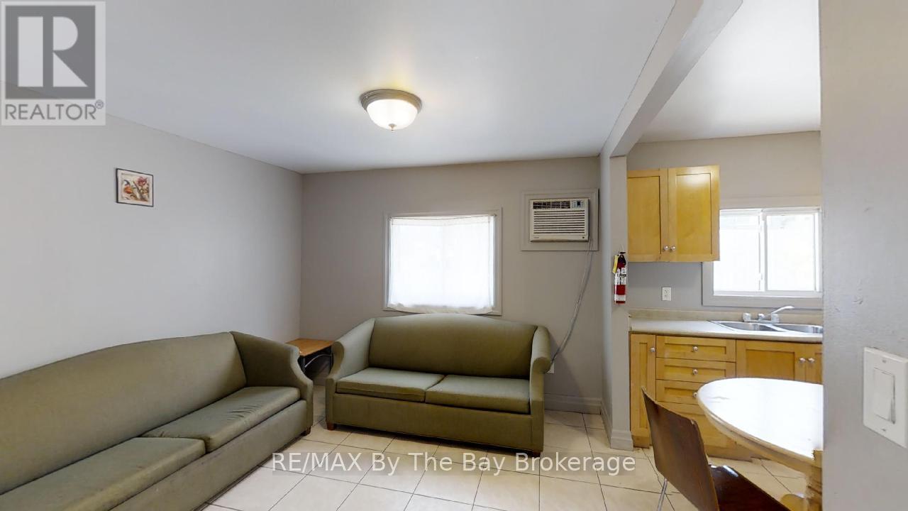 44 12th Street N, Wasaga Beach, Ontario  L9Z 2J9 - Photo 13 - S12980898