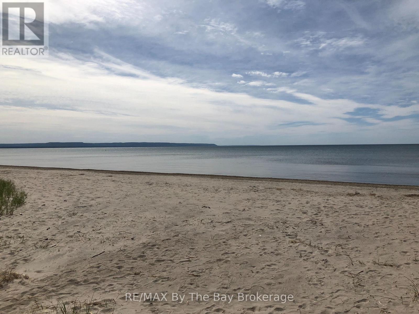 44 12th Street N, Wasaga Beach, Ontario  L9Z 2J9 - Photo 15 - S12980898