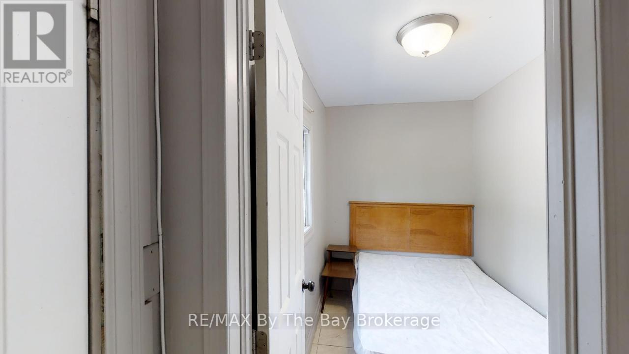44 12th Street N, Wasaga Beach, Ontario  L9Z 2J9 - Photo 6 - S12980898