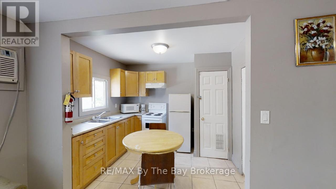 44 12th Street N, Wasaga Beach, Ontario  L9Z 2J9 - Photo 9 - S12980898