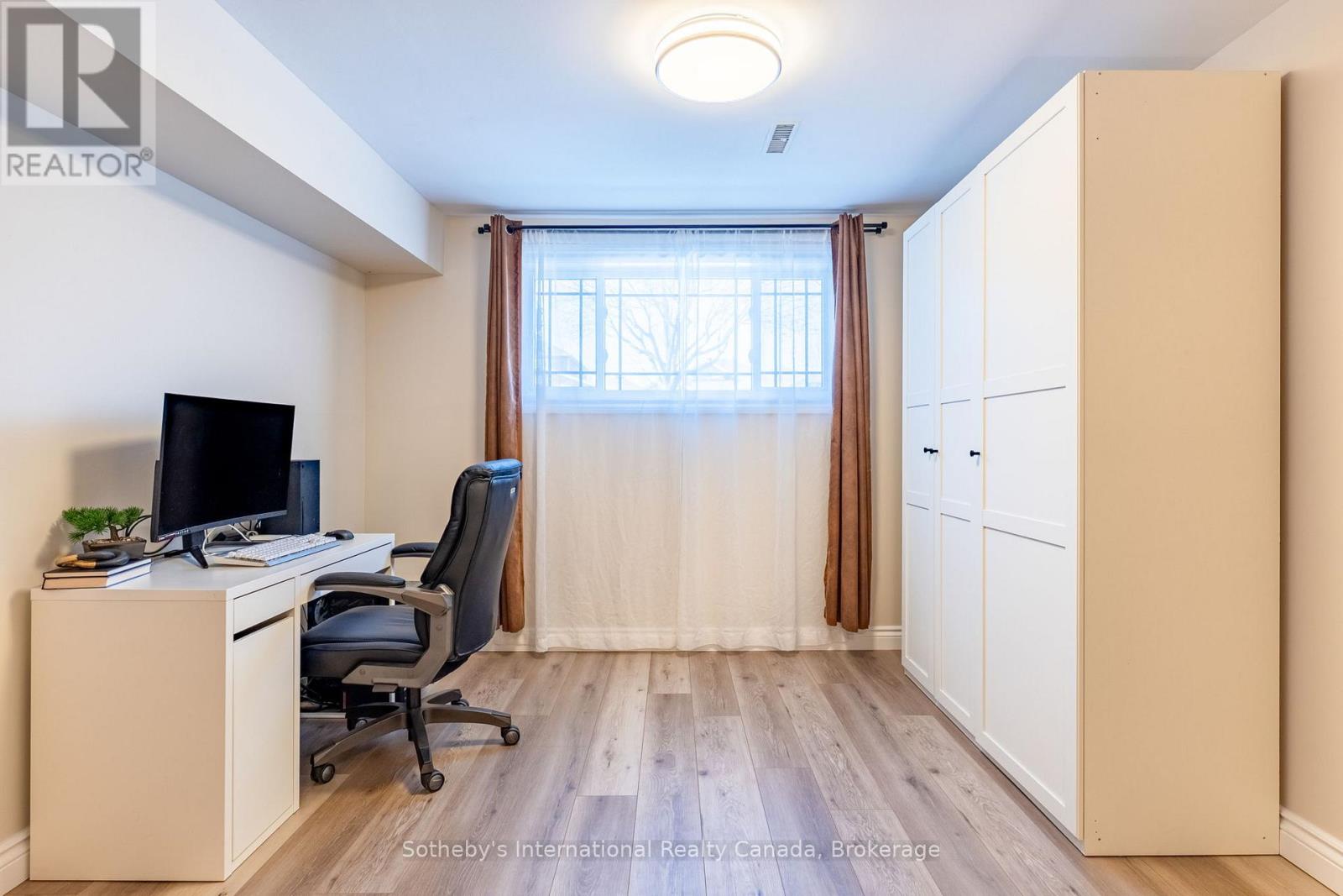 299 Harvie Road, Barrie, Ontario  L4N 8J5 - Photo 35 - S12980904