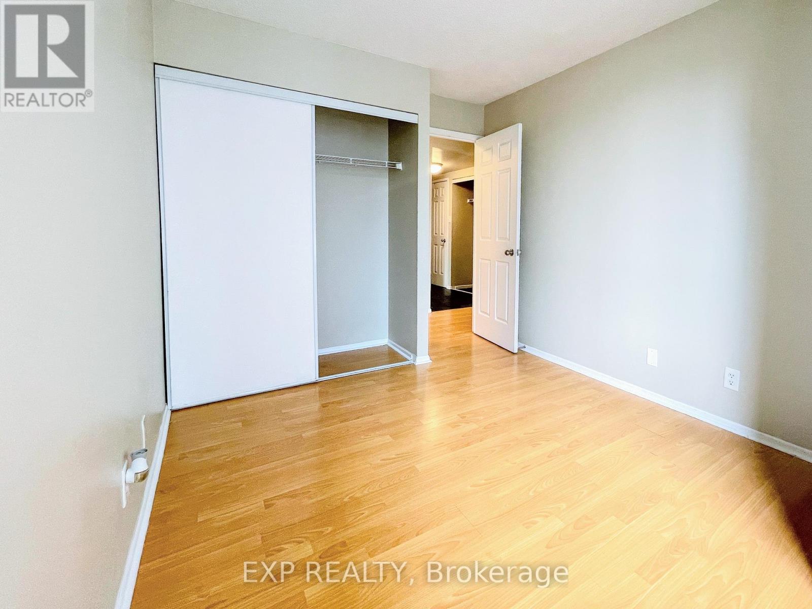 1910 - 717 Bay Street, Toronto, Ontario  M5G 2J9 - Photo 12 - C12980910