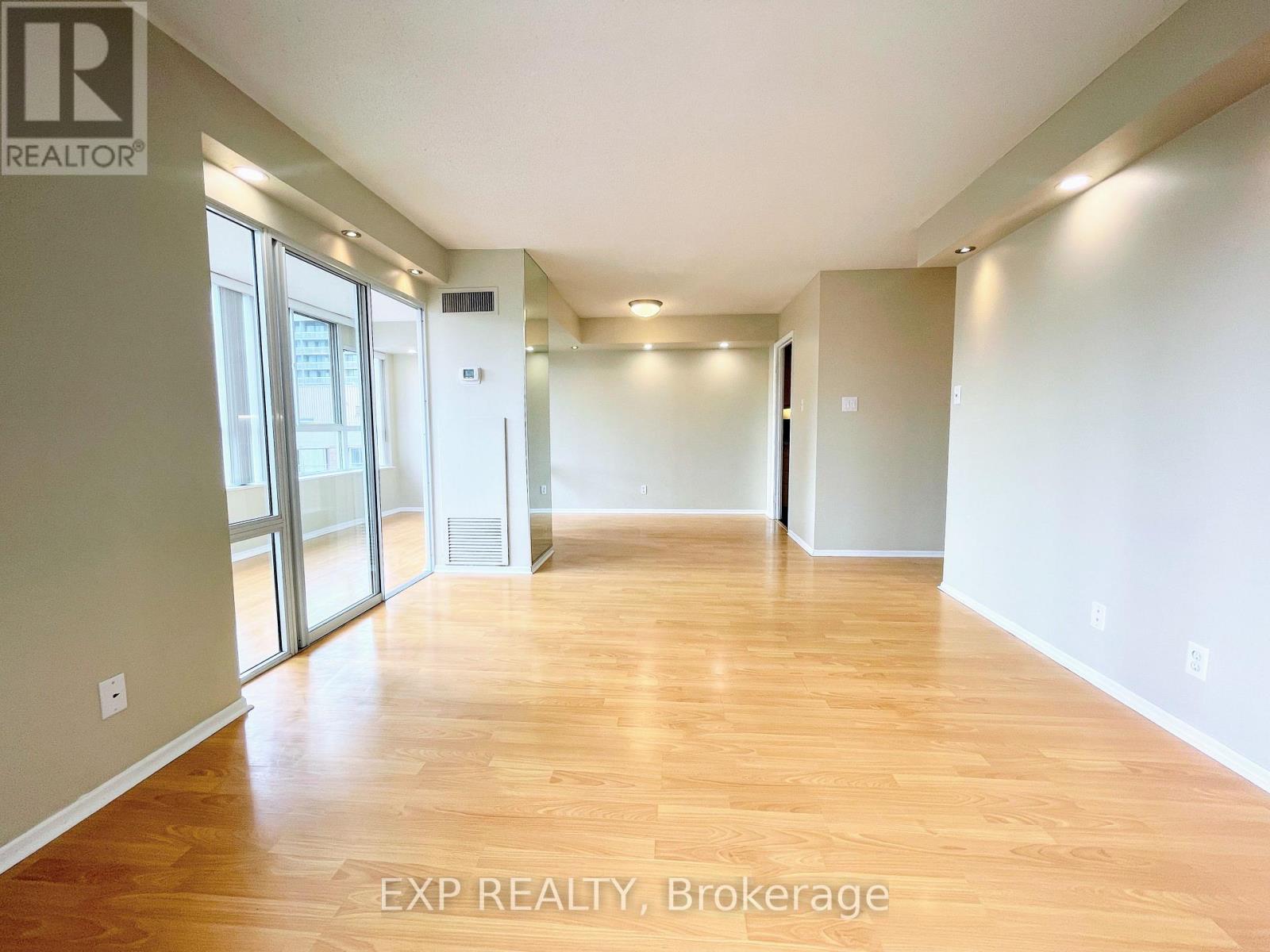 1910 - 717 Bay Street, Toronto, Ontario  M5G 2J9 - Photo 6 - C12980910