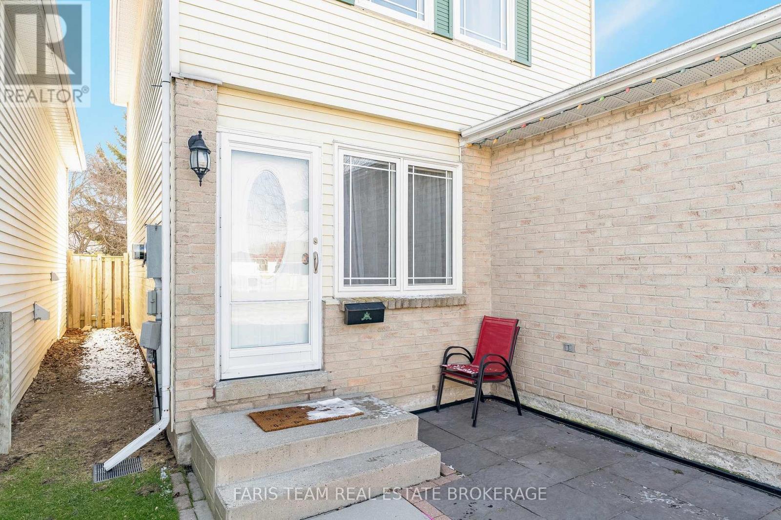 1387 Ritson Road S, Oshawa, Ontario  L1J 7M3 - Photo 3 - E12980918