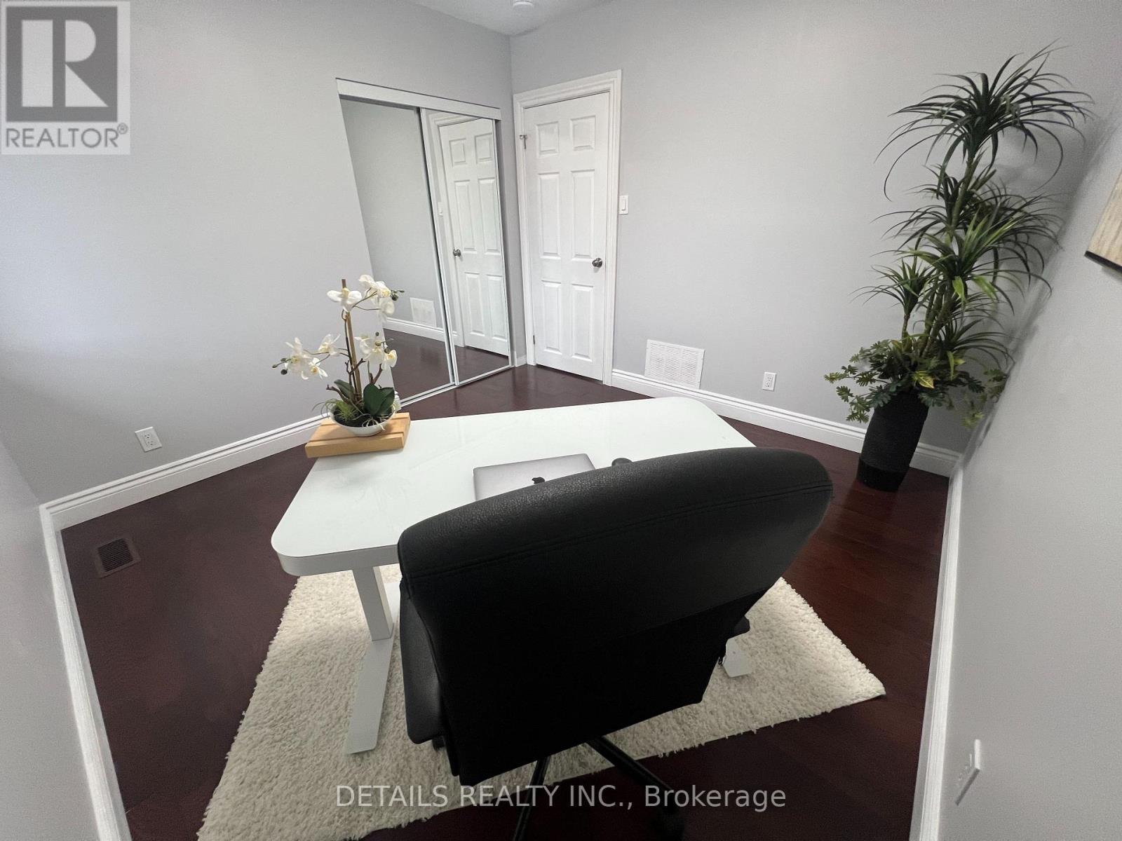 7 Kerry Crescent, Ottawa, Ontario  K2E 5V7 - Photo 22 - X12980874