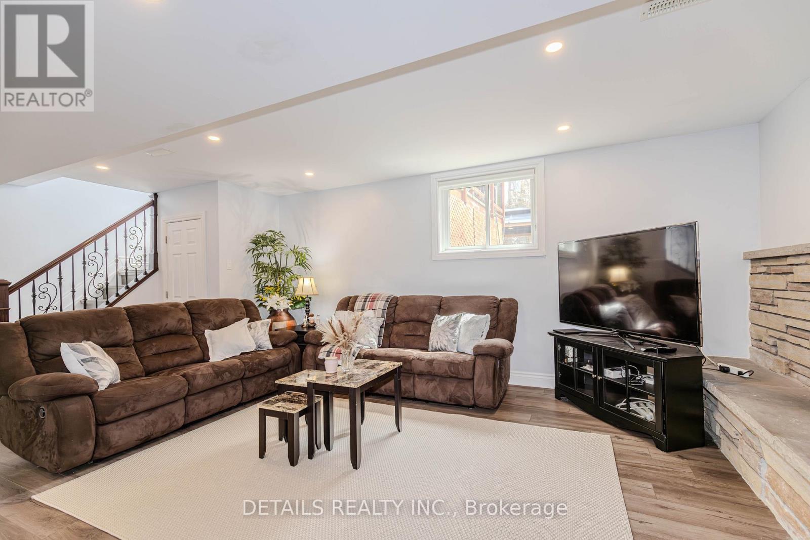 7 Kerry Crescent, Ottawa, Ontario  K2E 5V7 - Photo 29 - X12980874