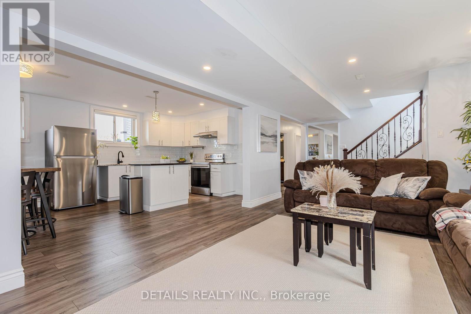 7 Kerry Crescent, Ottawa, Ontario  K2E 5V7 - Photo 30 - X12980874