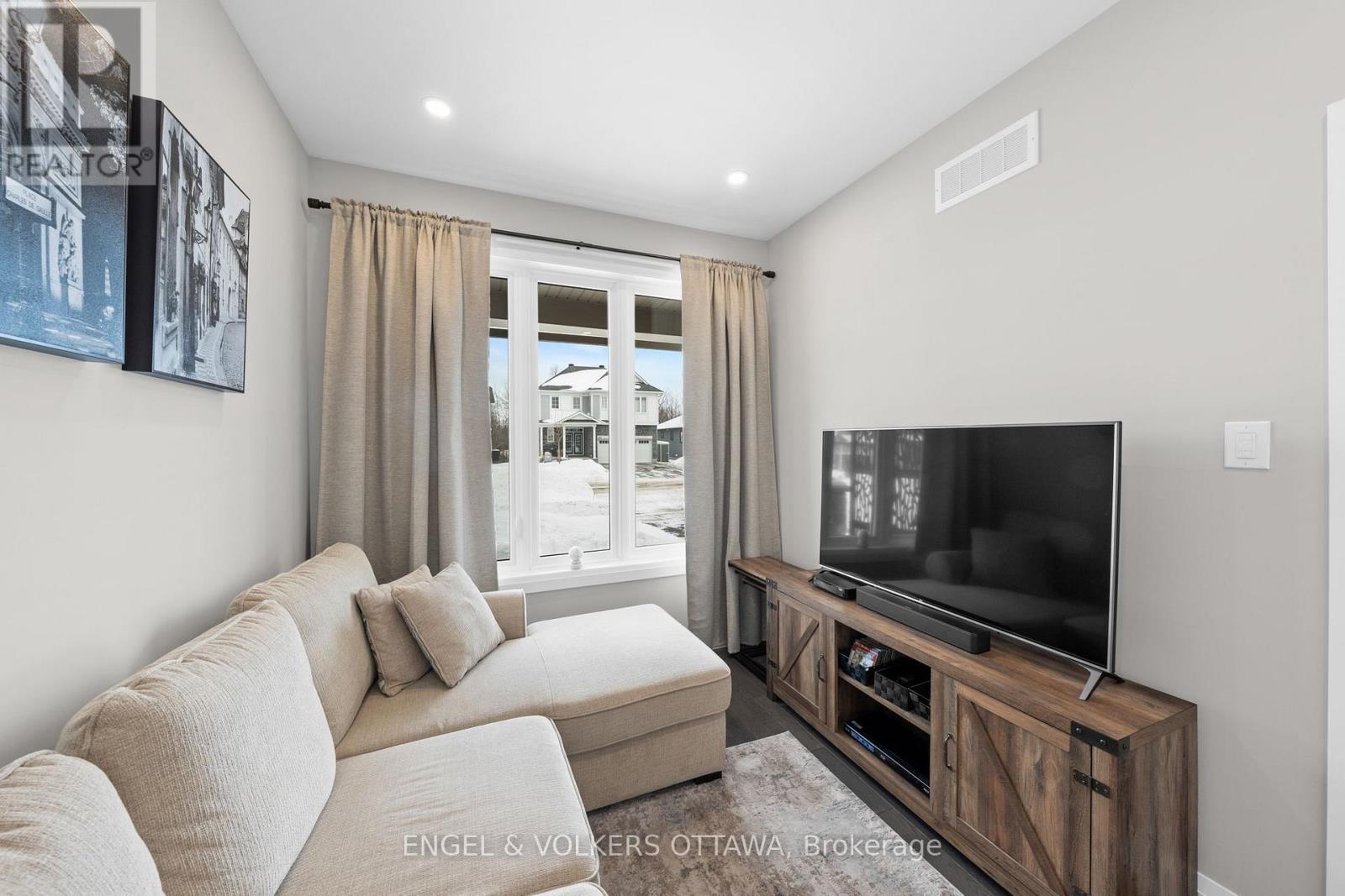 221 Blackhorse Drive, North Grenville, Ontario  K0G 1J0 - Photo 29 - X12980900