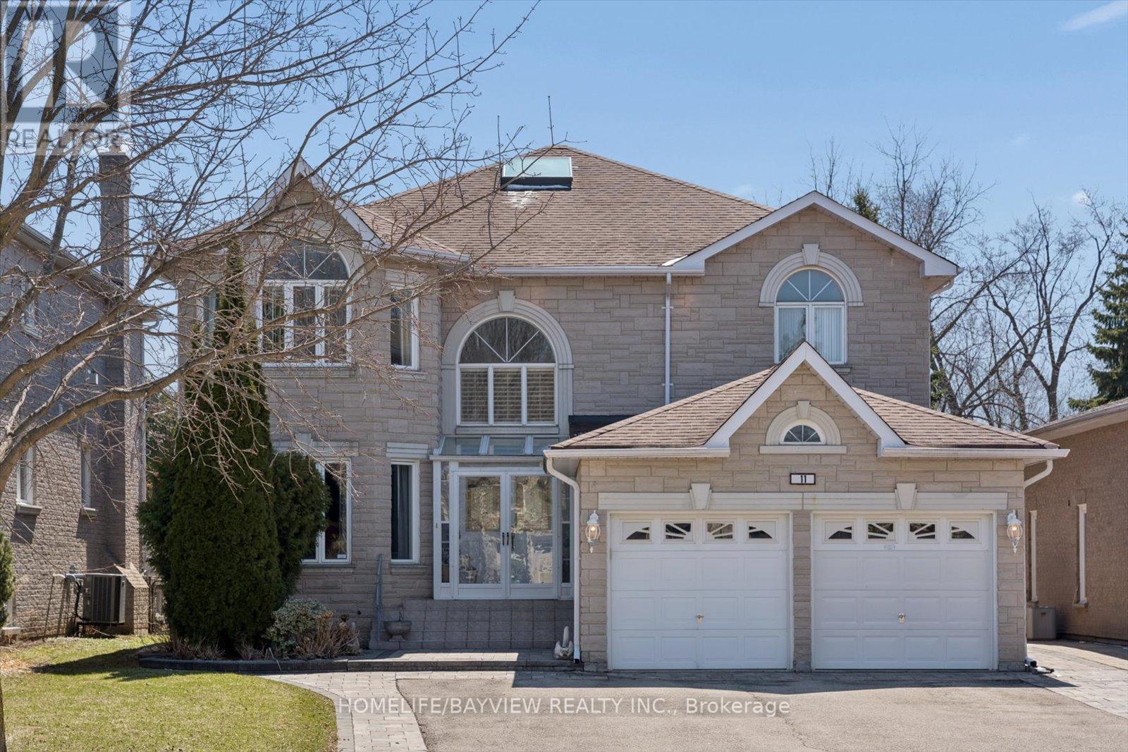 11 SORRENTO DRIVE, Richmond Hill, Ontario