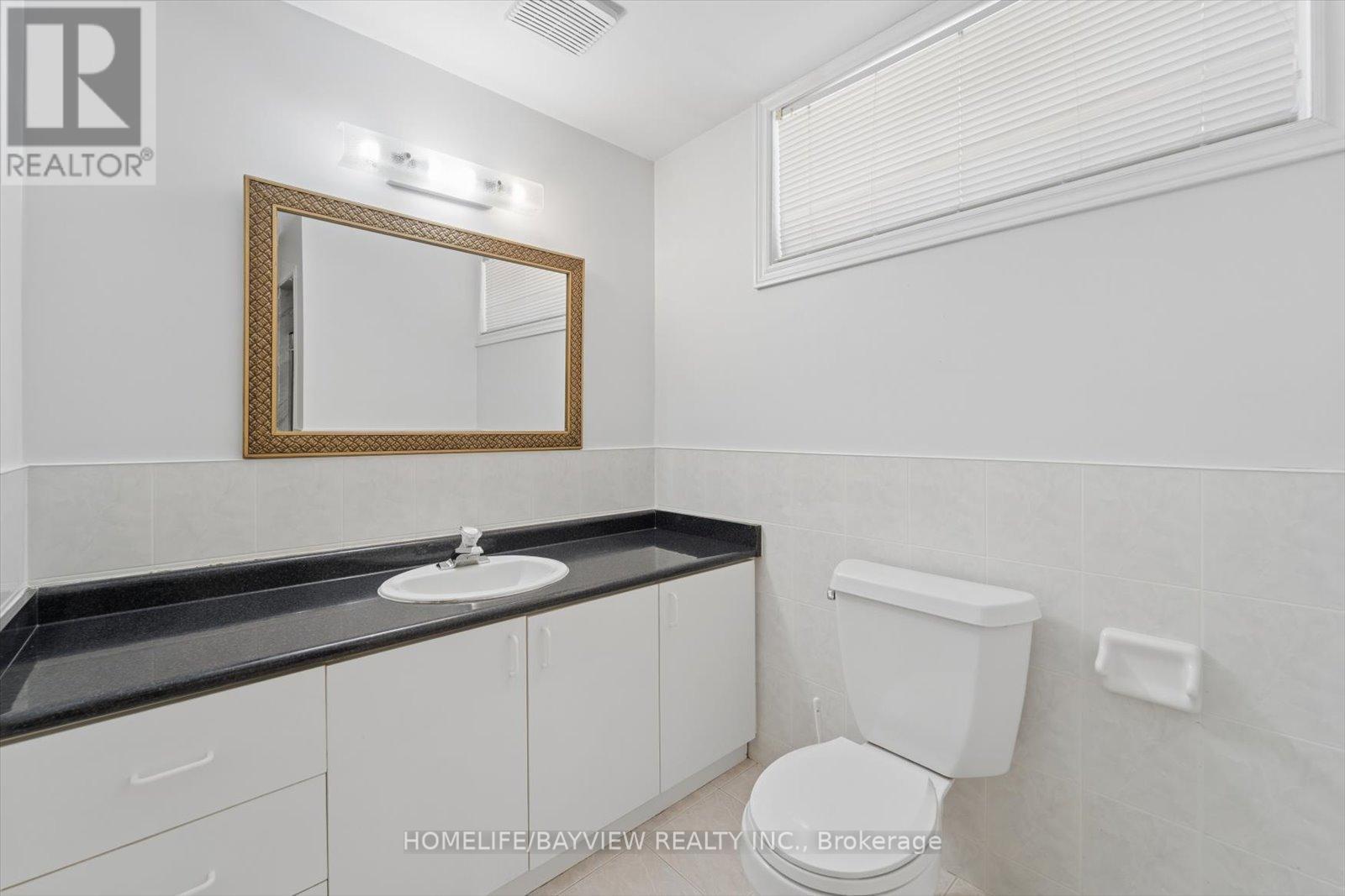 11 Sorrento Drive, Richmond Hill, Ontario  L4C 0J8 - Photo 40 - N12980896