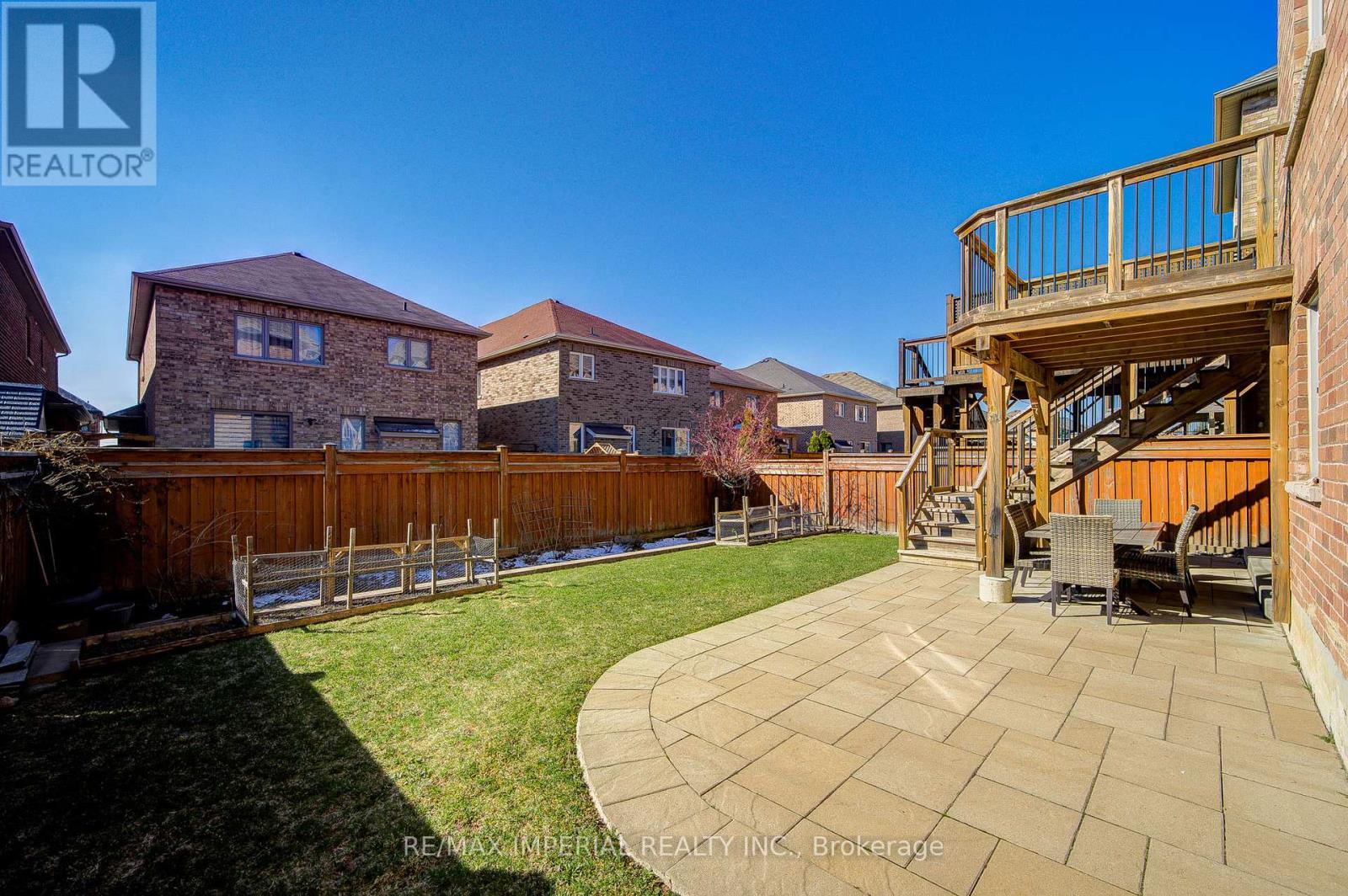 28 Mancini Crescent, Richmond Hill, Ontario  L4E 0T1 - Photo 36 - N12980928