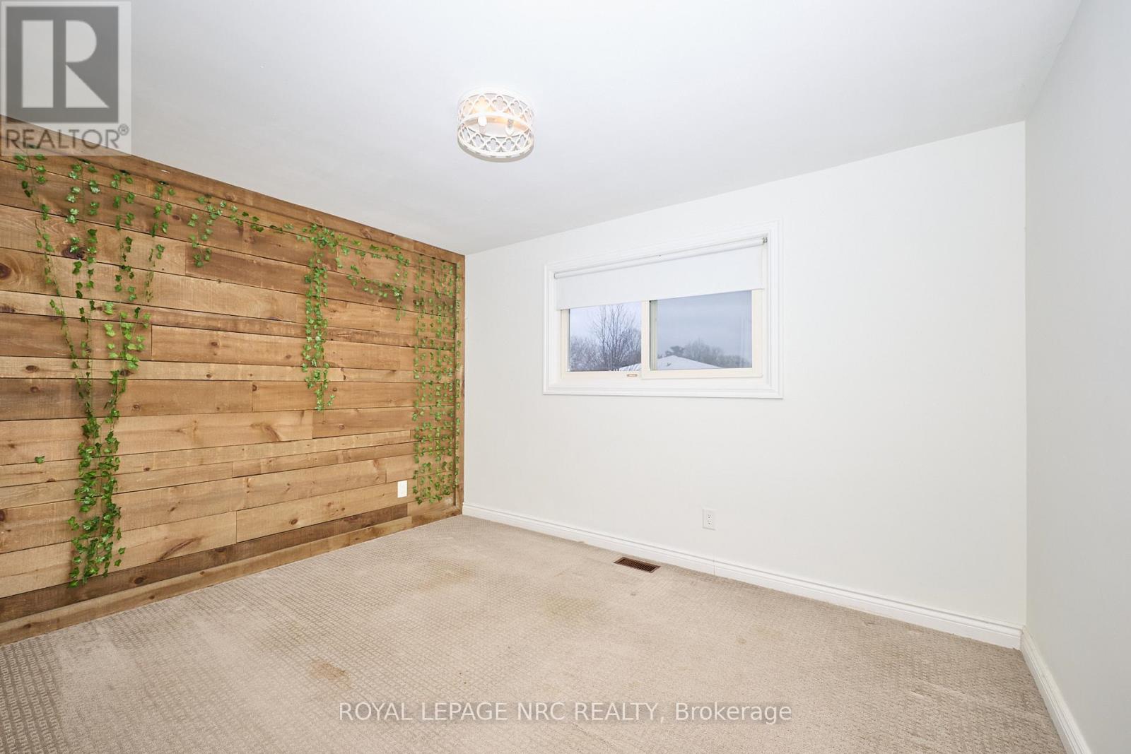 6796 Stokes Street, Niagara Falls, Ontario  L2G 2H1 - Photo 11 - X12980876