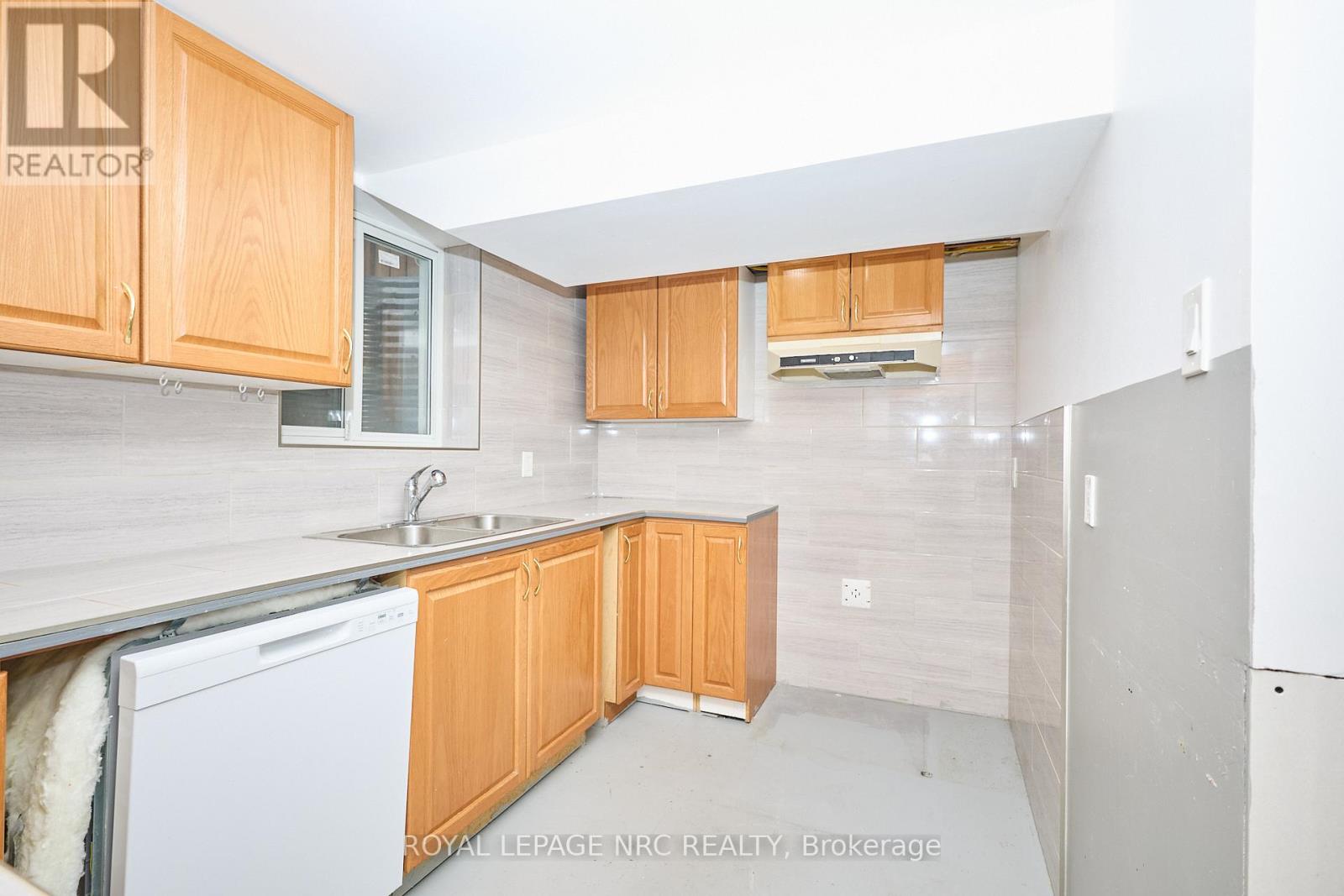 6796 Stokes Street, Niagara Falls, Ontario  L2G 2H1 - Photo 28 - X12980876