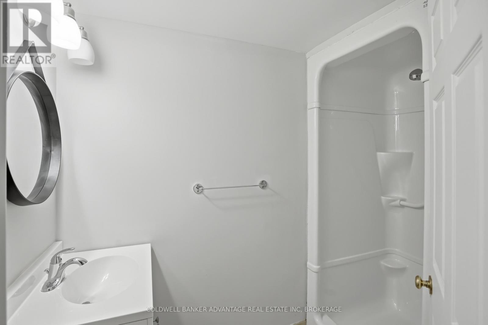 80 Silvan Drive, Welland, Ontario  L3C 6C3 - Photo 21 - X12980886