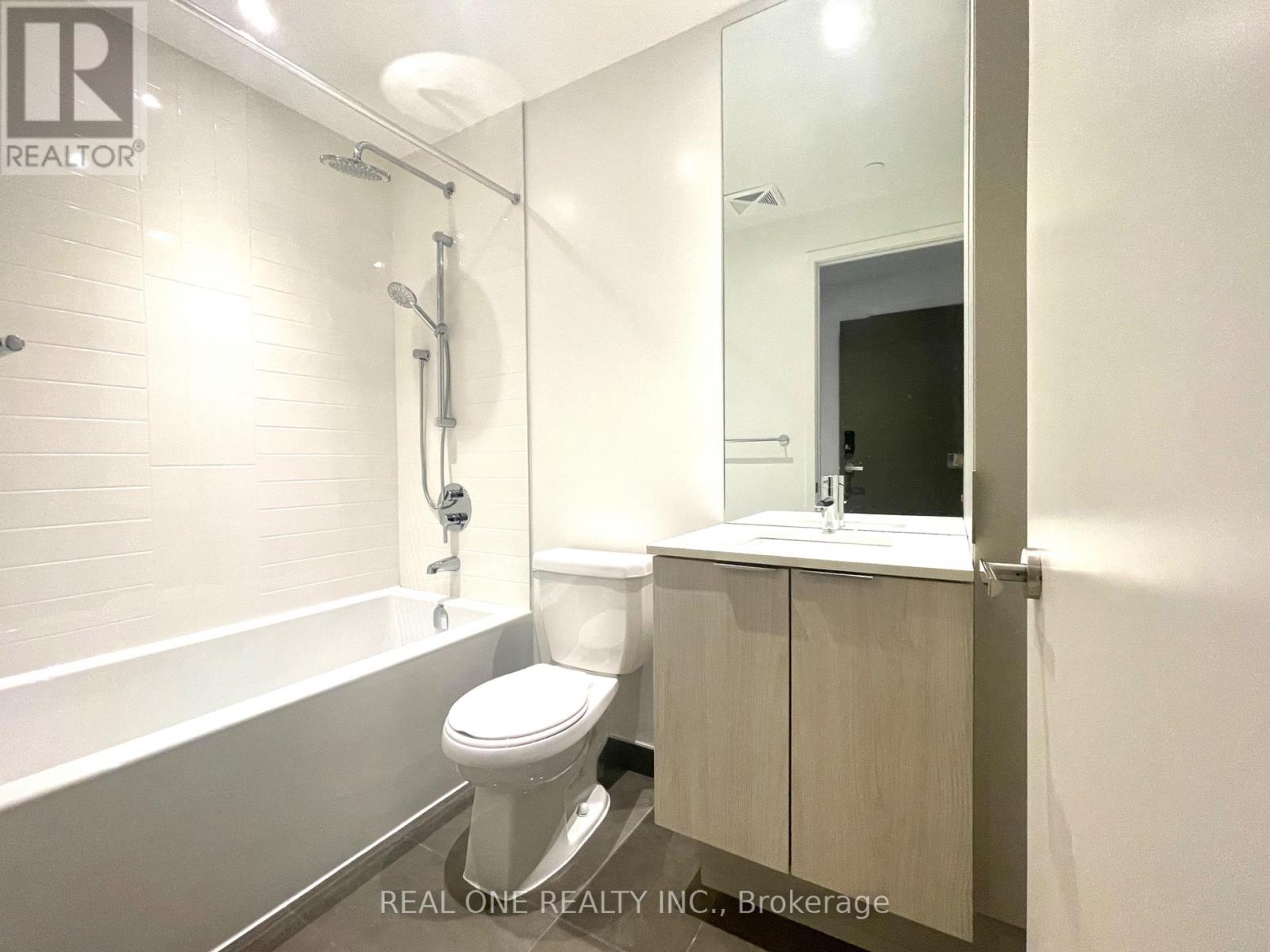 2109 - 448 Burnhamthorpe Road W, Mississauga, Ontario  L5B 4M6 - Photo 8 - W12980870